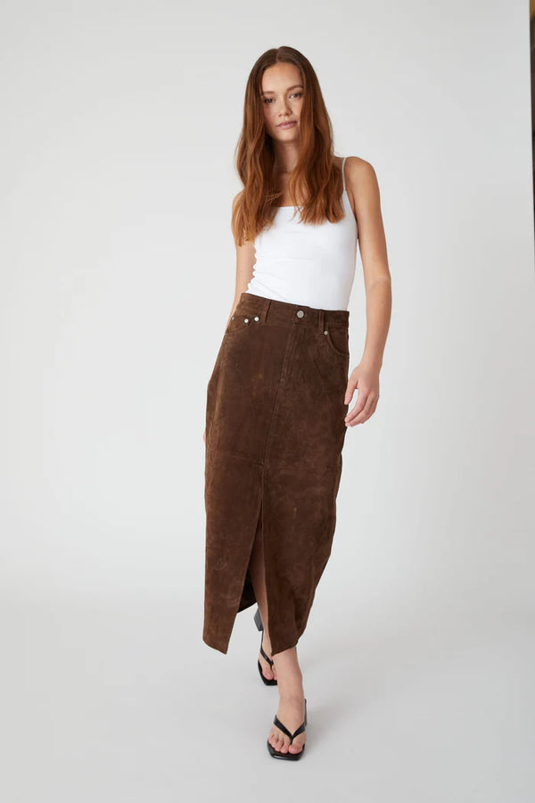 BLACK COFFEE IN BROWN