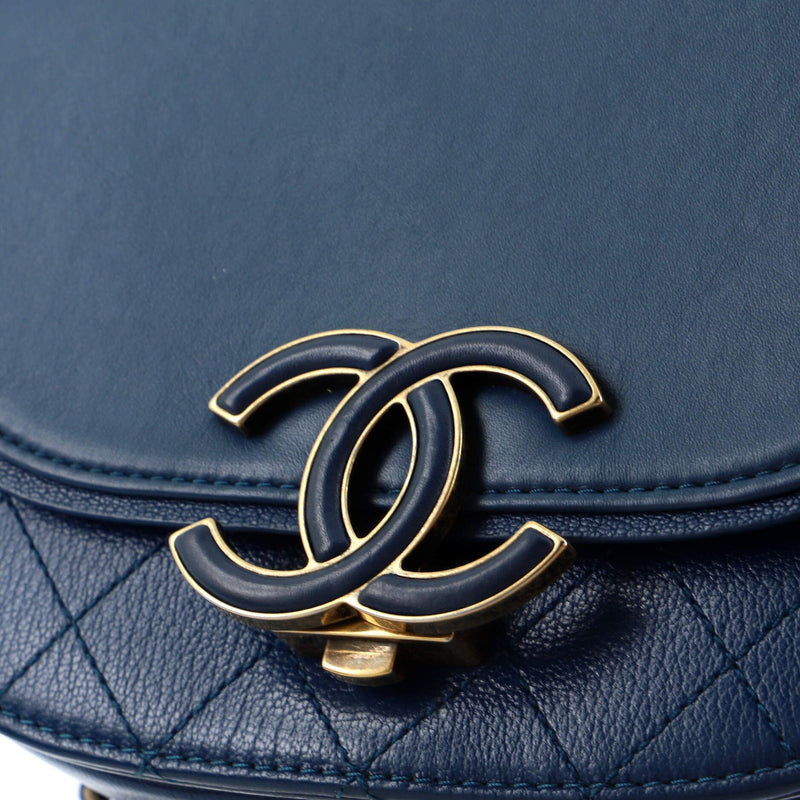 CHANEL Coco Curve Flap Messenger Calfskin And Quilted Goatskin Small