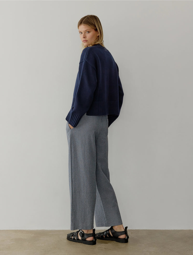 CLASSIC SWEATER IN NAVY