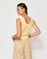 LEONIS SWEATER VEST IN YELLOW