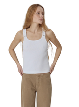 SNAP TANK IN MILK