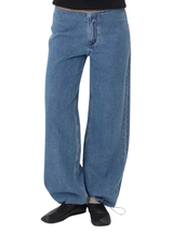 SPORT JEAN IN CLASSIC BLUE