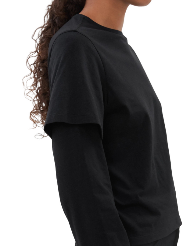 2TEE IN BLACK