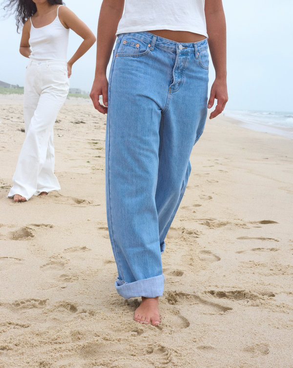 Low Rise Baggy Jean in Light Wash