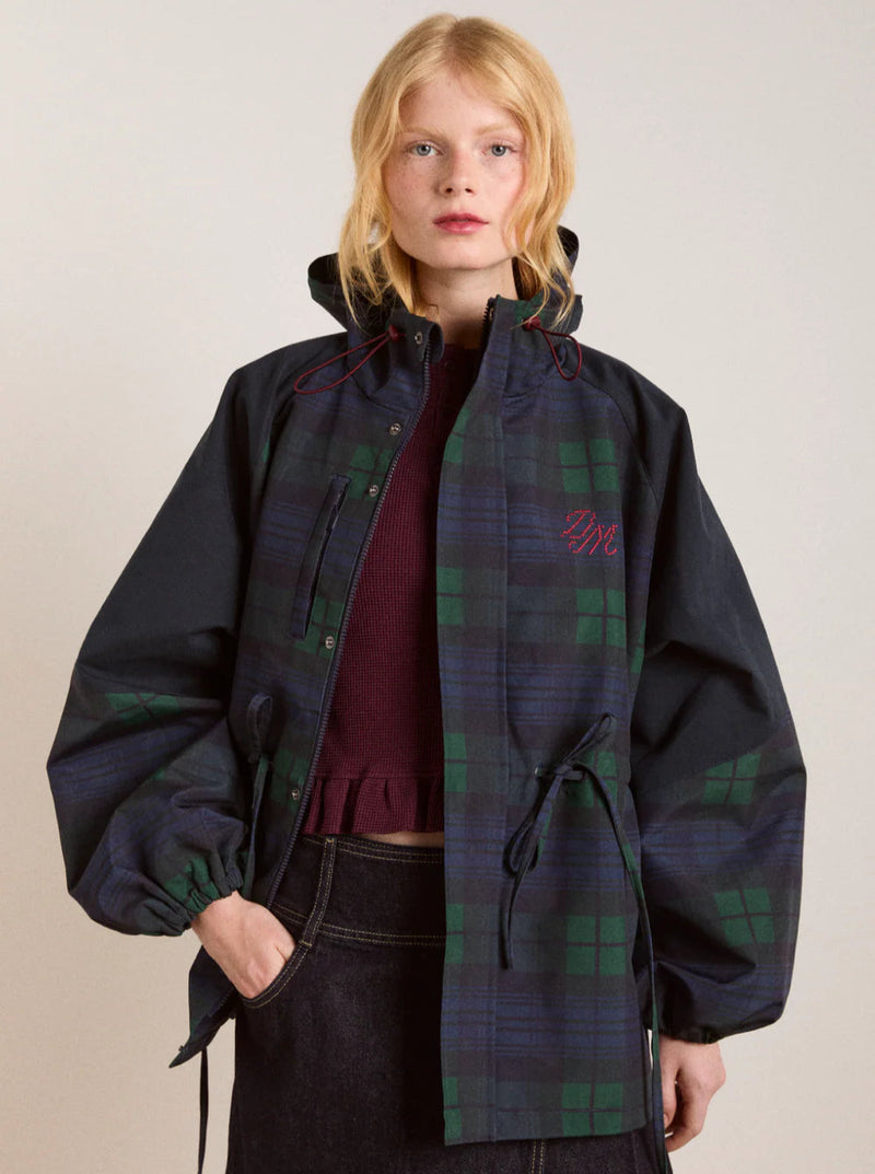 LIU RAINCOAT IN NAVY CHECK
