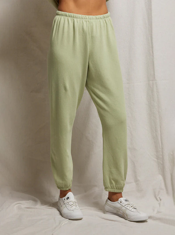 B25-JOHNNY EASY SWEATPANT IN PISTACHIO