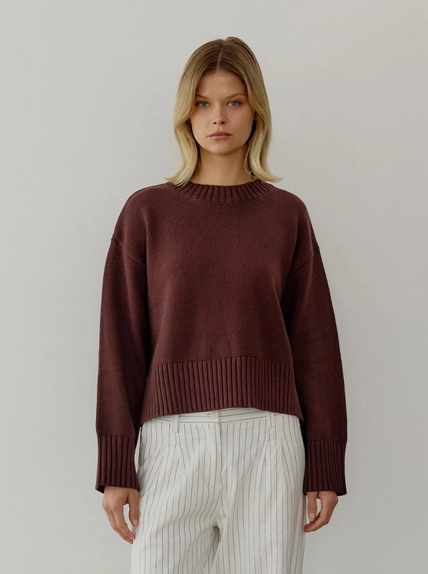 CLASSIC SWEATER IN BROWN